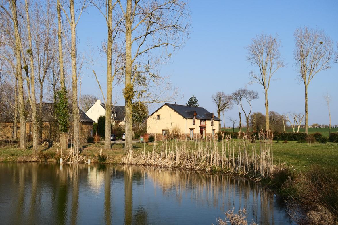 Domaine De La Fontaine Bed & Breakfast Chavagne Exterior photo
