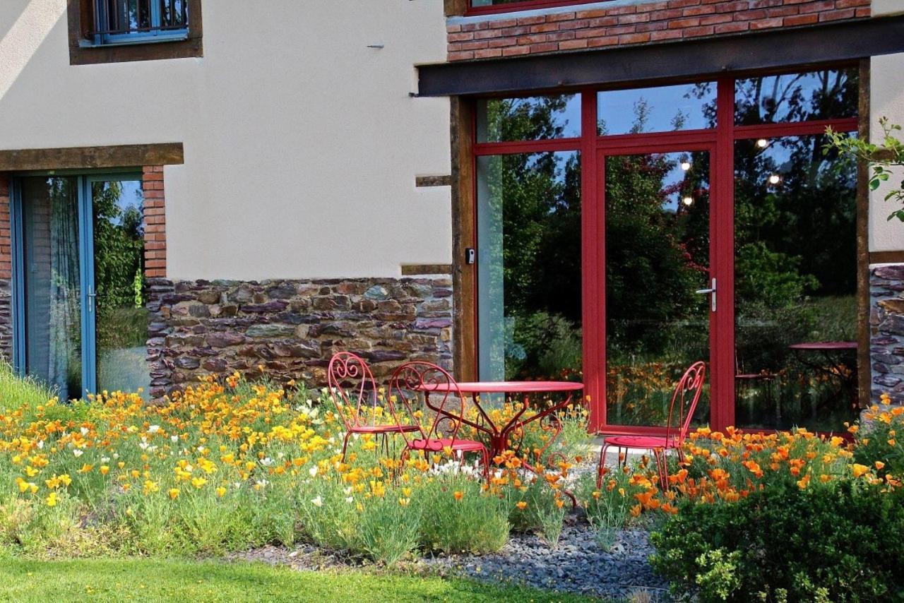 Domaine De La Fontaine Bed & Breakfast Chavagne Exterior photo